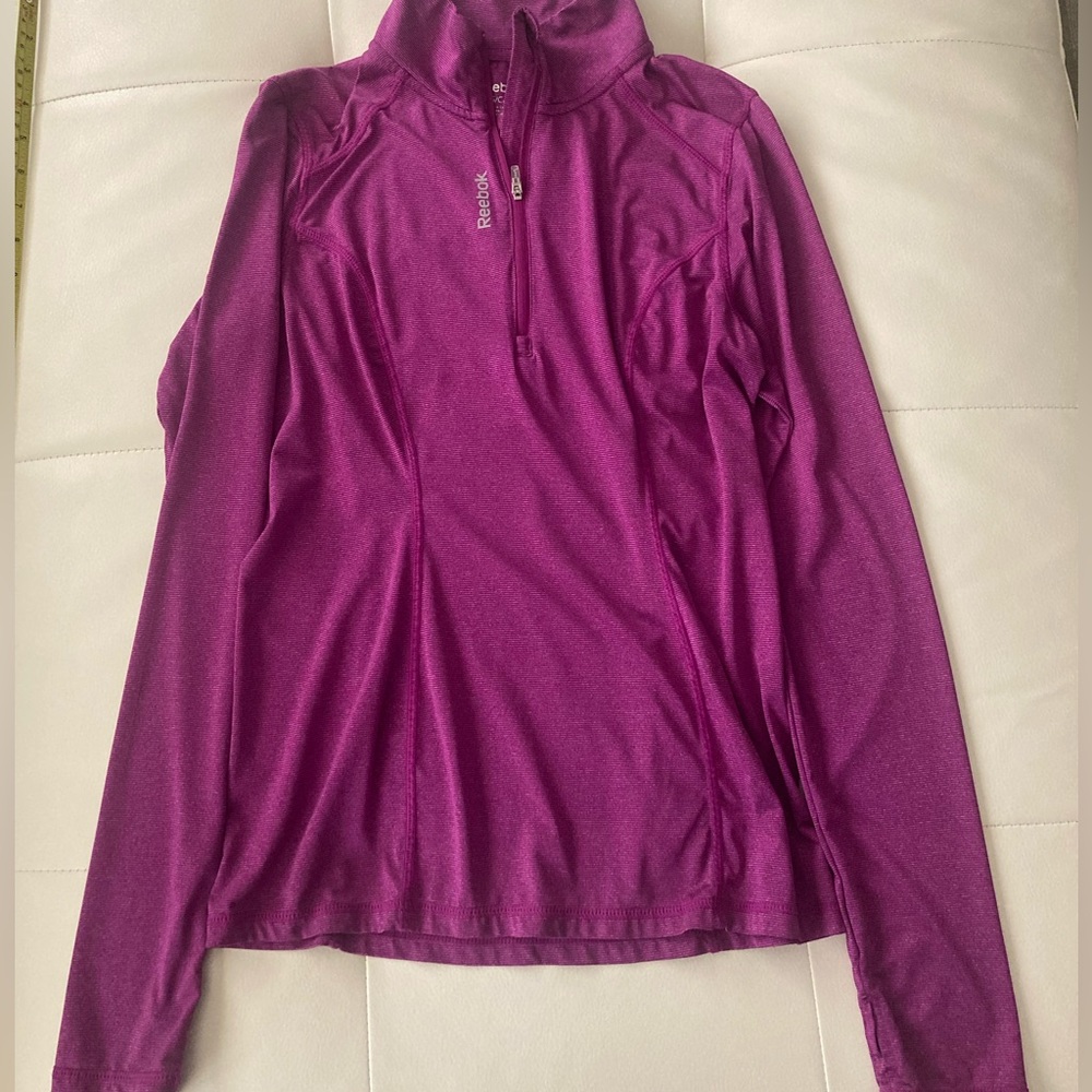 Reebok 3/4 zip front lightweight pull over women’s size small